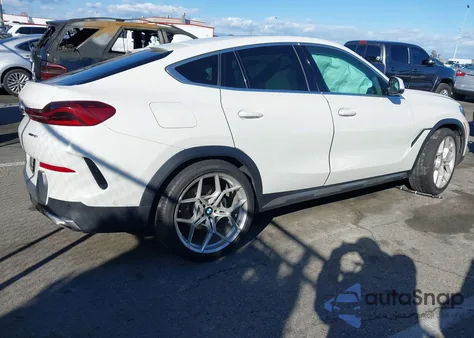 2023 BMW X6 xDrive40I z USA, uszkodzony, nr VIN 5UXCY6C03P9N74374